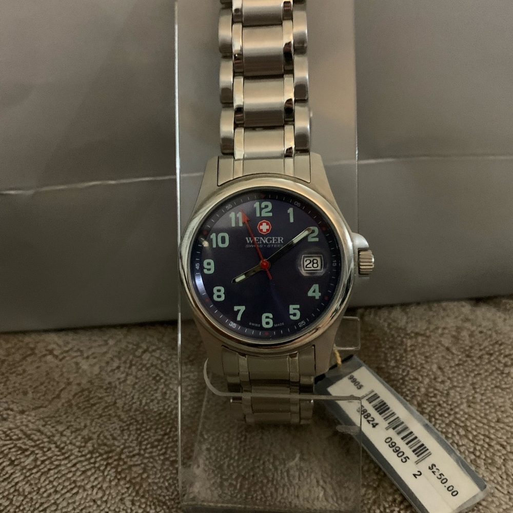 🛍 HOST PICK 🛍 Authentic Wenger Watch - blue face